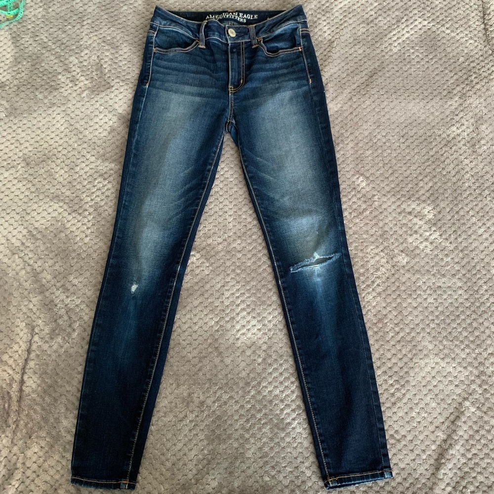 American Eagle high rise jegging medium wash